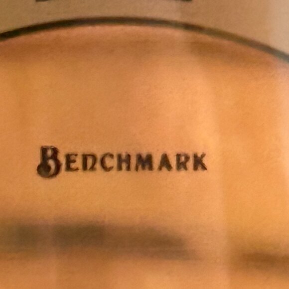 Benchmark Anniversary Mantle Clock - Vintage - Picture 7 of 10